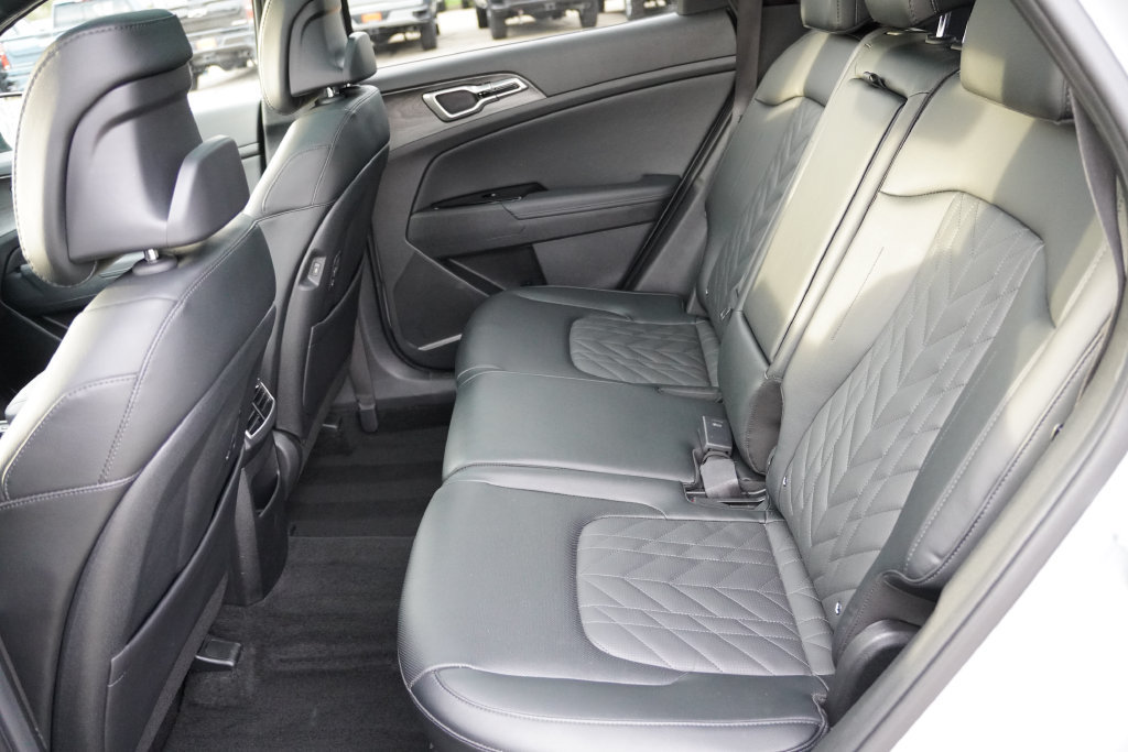 Certified 2025 Kia Sportage X-Line w/ Premium Package AWD/4WD image 17