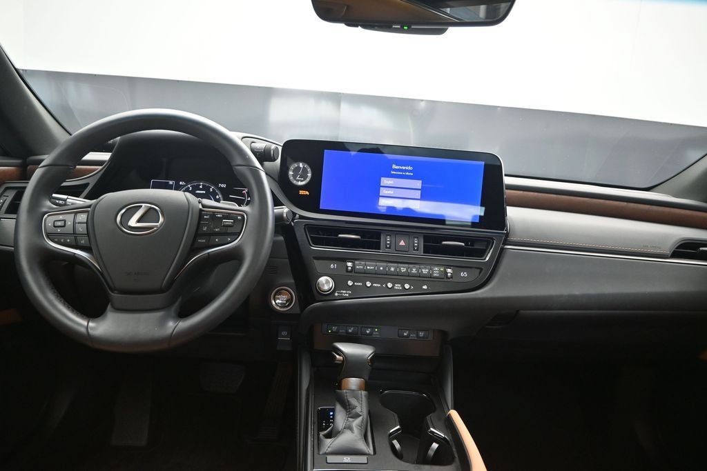 Certified 2024 Lexus ES 350 w/ Premium Package FWD image 19