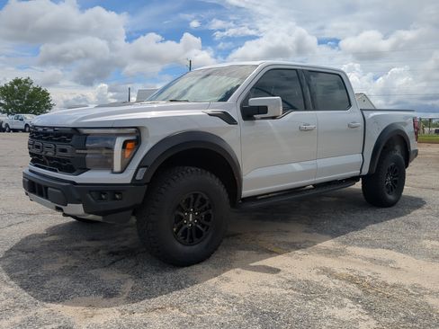 Certified 2025 Ford F150 Raptor AWD/4WD image 6
