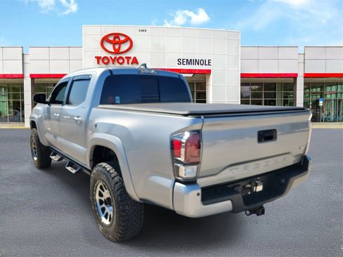 Used 2023 Toyota Tacoma Limited image 4