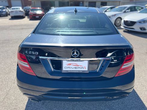 Used 2013 Mercedes-Benz C 250 C 250 Coupe 2D image 4