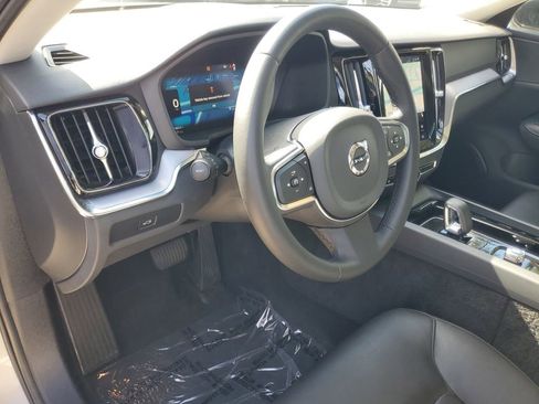 Used 2024 Volvo S60 B5 Core FWD image 18