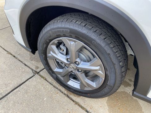 New 2027 Honda HR-V LX image 13