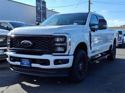New 2026 Ford F250 Lariat w/ Black Appearance Package