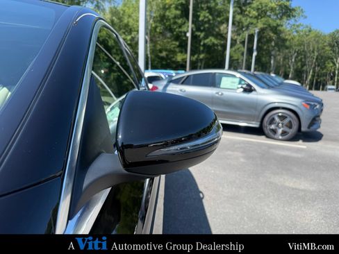 Used 2018 Mercedes-Benz C 300 4MATIC Sedan image 10