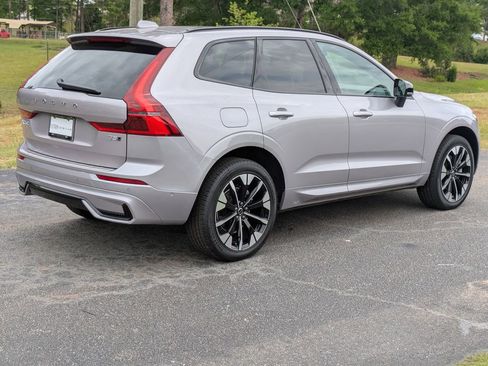 Certified 2026 Volvo XC60 B5 Plus w/ Protection Package Premier AWD/4WD image 6