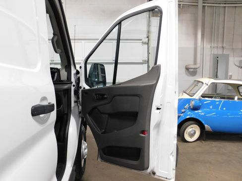 Used 2022 Ford Transit 250 148 High Roof Extended AWD image 85