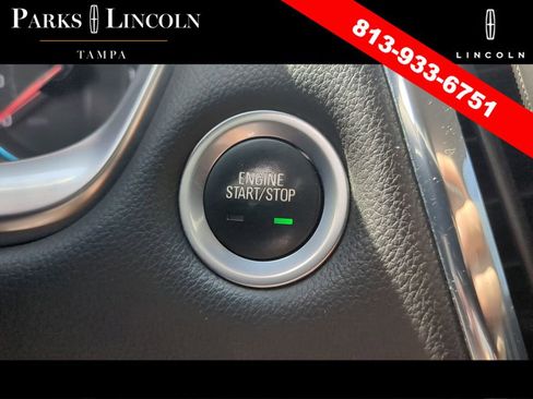 Used 2018 Chevrolet Traverse LT FWD image 31