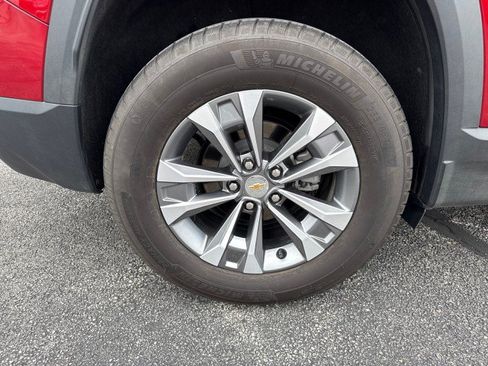 Used 2025 Chevrolet Equinox LT w/ Safety and Technology Package AWD/4WD image 10