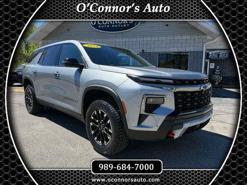 Used 2024 Chevrolet Traverse Z71 w/ Enhanced Driving Package AWD/4WD image 1
