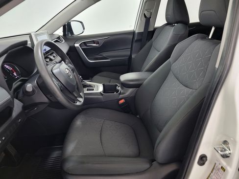 Certified 2025 Toyota RAV4 XLE w/ Convenience Package AWD/4WD image 13