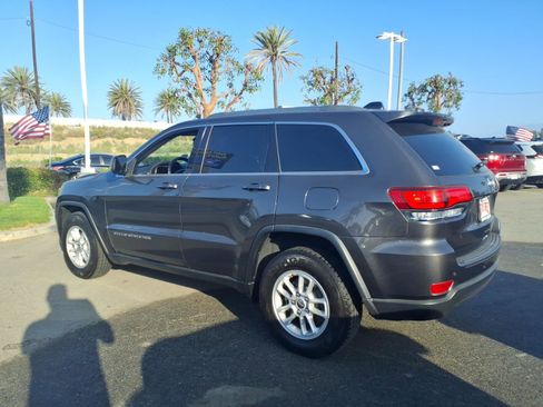 Used 2020 Jeep Grand Cherokee Laredo RWD image 7