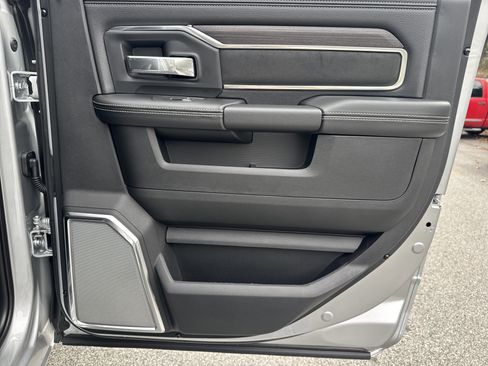 New 2026 RAM 5500 4x4 Crew Cab w/ Laramie Trim Package image 21