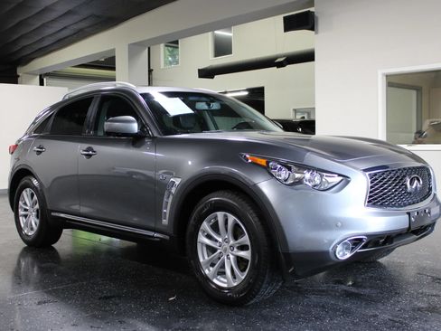 Used 2017 INFINITI QX70 2WD w/ Premium Package image 1