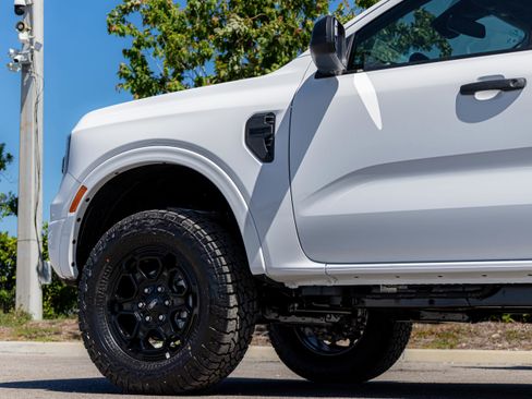 New 2026 Ford Ranger XLT w/ Black Appearance Package RWD image 23