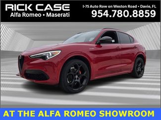 Used 2022 Alfa Romeo Stelvio Veloce image 1
