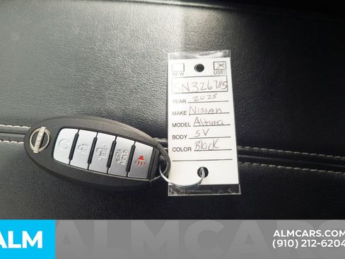 Used 2025 Nissan Altima 2.5 SV FWD image 21
