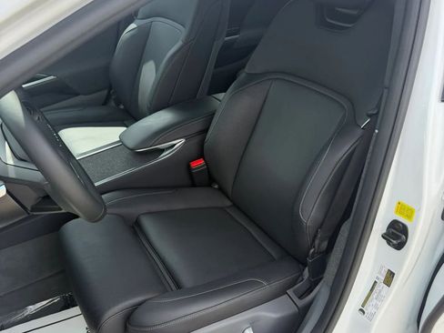 Used 2024 Lucid Air Touring AWD/4WD image 4