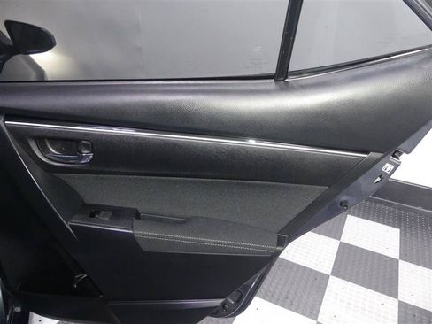 Used 2019 Toyota Corolla LE FWD image 25
