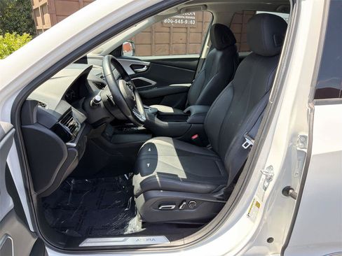 Used 2023 Acura RDX AWD image 12