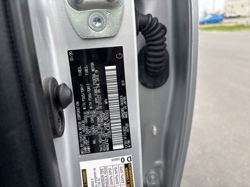 Used 2020 Toyota 4Runner 4WD image 13