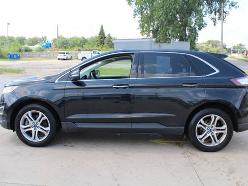 Used 2015 Ford Edge Titanium AWD/4WD image 5