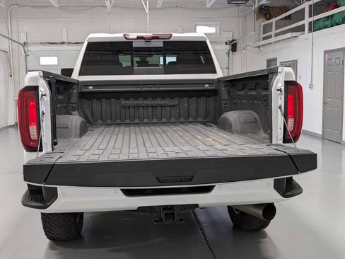 Used 2023 GMC Sierra 3500 Denali w/ Denali Ultimate Package image 39