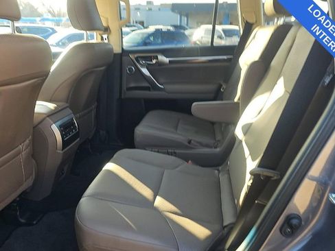 Used 2023 Lexus GX 460 Luxury w/ Sport Design Package image 9