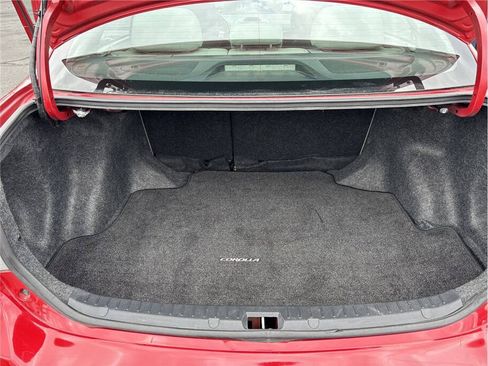 Used 2013 Toyota Corolla LE FWD image 15