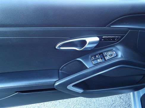 Used 2014 Porsche 911 Carrera 4 image 10