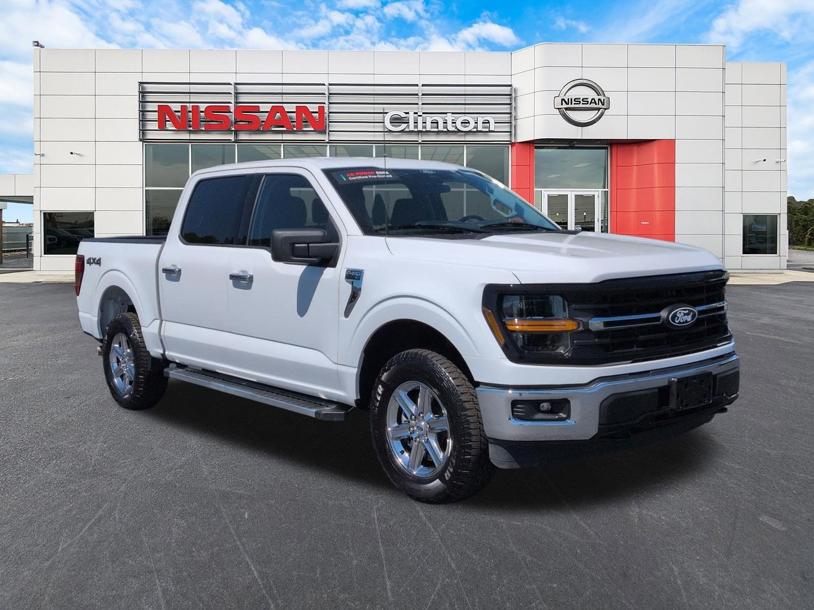 Used 2025 Ford F150 XLT w/ Equipment Group 301A Standard AWD/4WD image 1