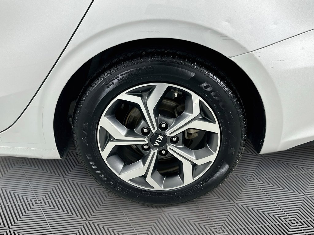 Used 2021 Kia Forte LXS FWD image 29