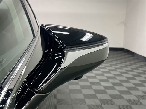 Certified 2025 Lexus ES 300h w/ Luxury Package image 22