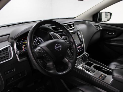 Used 2023 Nissan Murano SV image 18