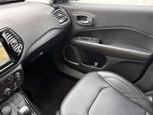 Used 2020 Jeep Compass Limited image 27