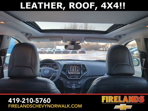 Used 2022 Jeep Cherokee Limited w/ Elite Package image 14