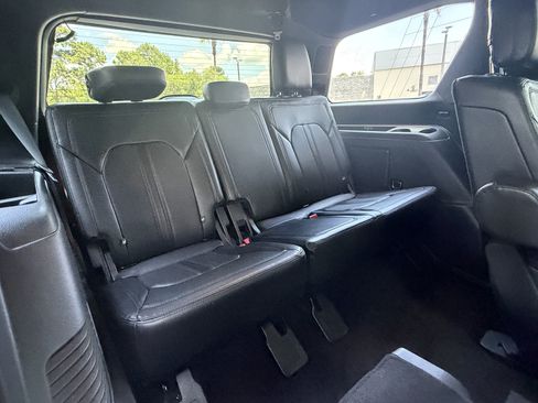Used 2018 Ford Expedition Limited w/ Equipment Group 301A RWD image 49