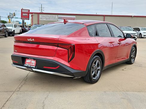 Used 2025 Kia K4 FWD image 3