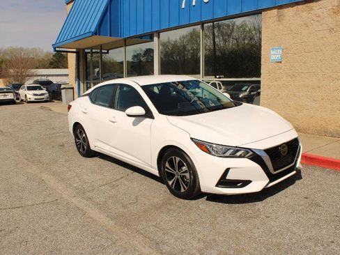 Used 2023 Nissan Sentra SV image 4