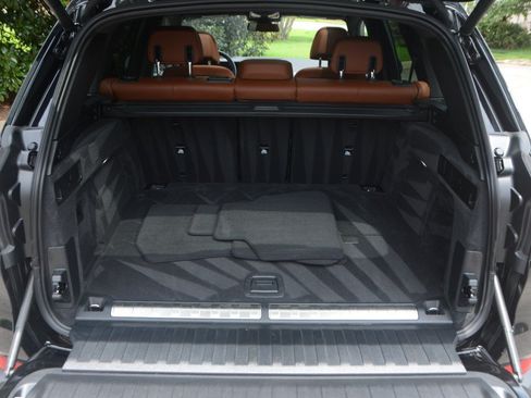 Used 2025 BMW X5 xDrive50e AWD/4WD image 25