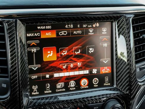 Used 2017 Jeep Grand Cherokee SRT image 31