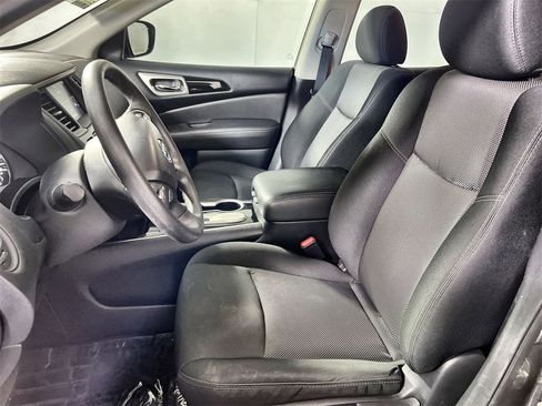Used 2020 Nissan Pathfinder S image 13