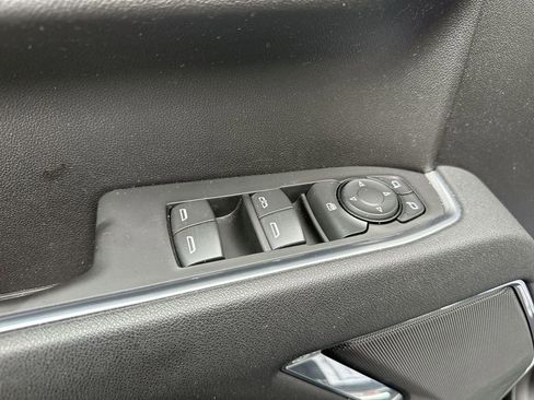 Used 2025 Chevrolet Silverado 1500 LT Trail Boss AWD/4WD image 13