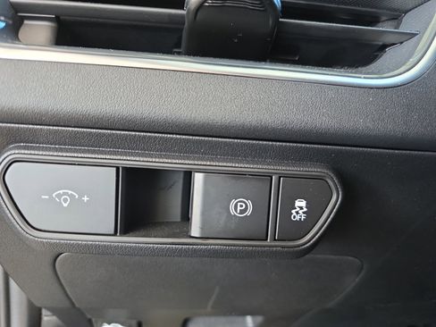 Certified 2025 Kia K4 EX image 25