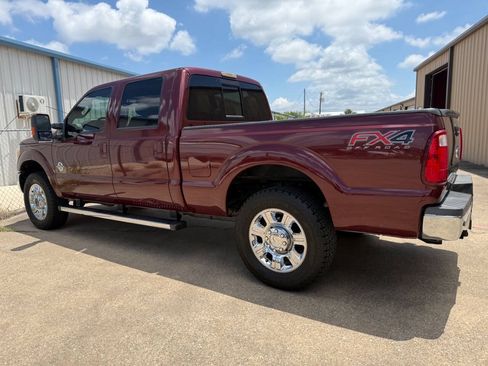 Used 2012 Ford F250 Lariat w/ Lariat Ultimate Pkg AWD/4WD image 9