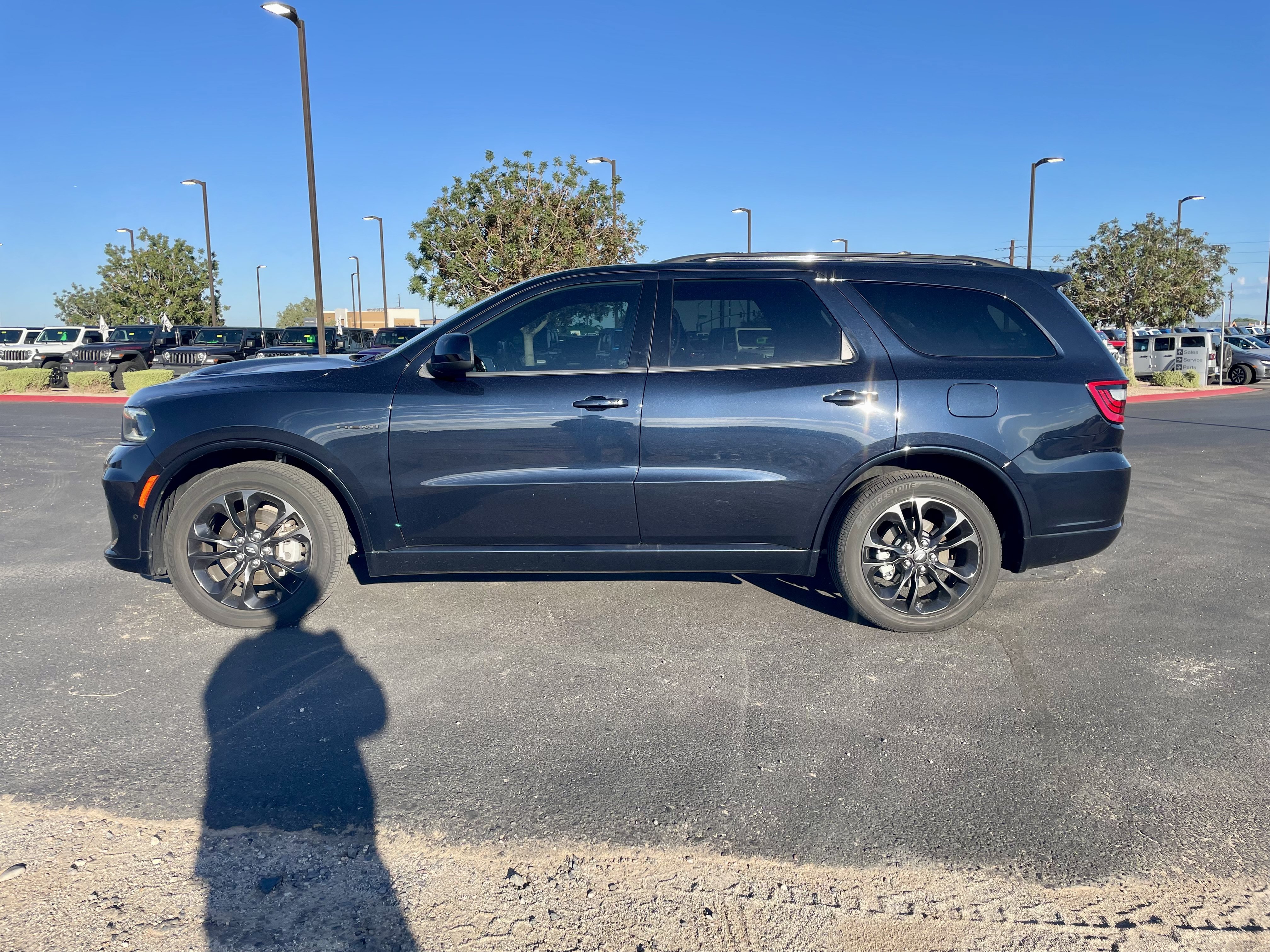 Used 2024 Dodge Durango R/T w/ Blacktop Package AWD/4WD image 2