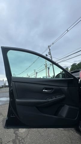 Used 2023 Nissan Sentra SV FWD image 9