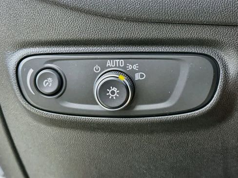 Used 2024 Chevrolet Equinox LT w/ LPO, Floor Liner Package FWD image 27