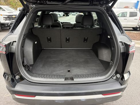 Used 2025 Chevrolet Equinox LT w/ Convenience Package II FWD image 30