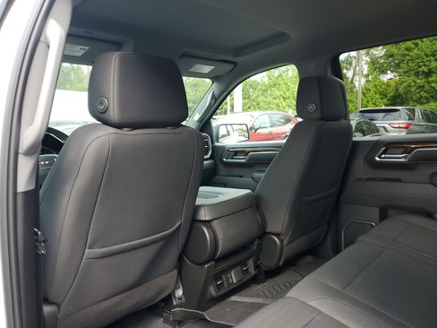 Used 2023 GMC Sierra 1500 Elevation image 14